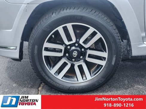 Used 2015 Toyota 4Runner Limited AWD/4WD image 12