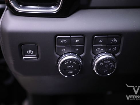 New 2026 GMC Sierra 3500 Denali image 16