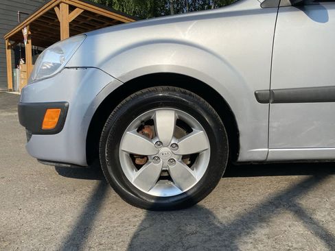 Used 2007 Kia Rio5 SX w/ PWR Pkg FWD image 12