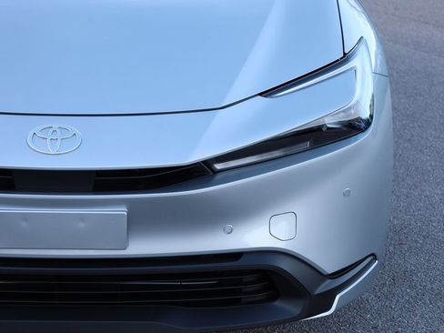 New 2026 Toyota Prius LE image 13