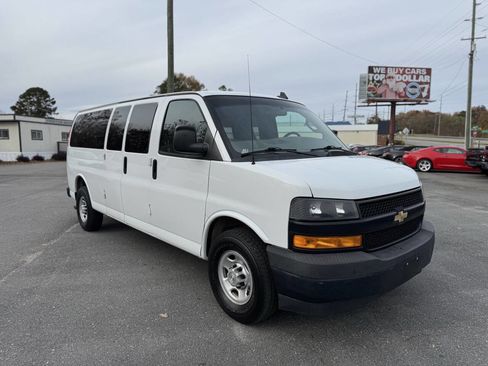 Used 2019 Chevrolet Express 3500 LS image 2