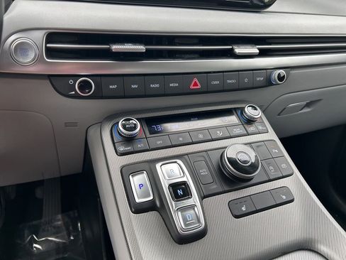 Used 2024 Hyundai Palisade SEL FWD image 36