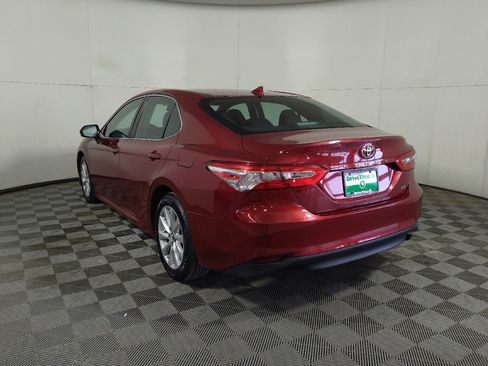 Used 2019 Toyota Camry LE FWD image 6