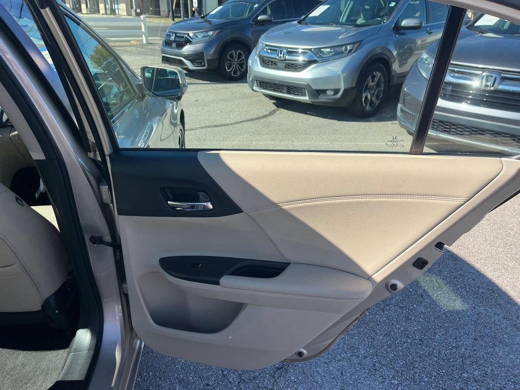 Used 2016 Honda Accord EX-L image 13