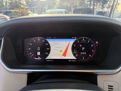 Used 2020 Land Rover Range Rover HSE image 38