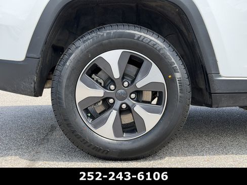 Used 2022 Jeep Grand Cherokee Limited 4xe w/ Luxury Tech Group II AWD/4WD image 51