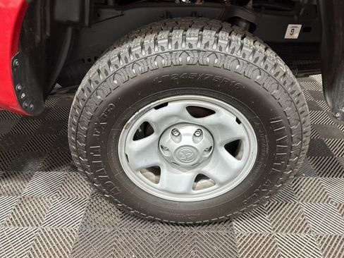 Used 2019 Toyota Tacoma SR w/ SR Convenience Package image 30