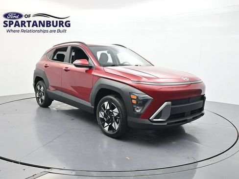 Used 2025 Hyundai Kona SEL AWD/4WD image 1