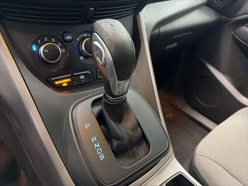 Used 2015 Ford Escape SE image 24