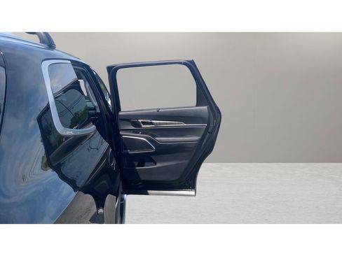 Used 2023 Kia Telluride SX FWD image 14