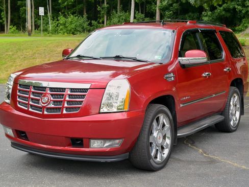 Used 2010 Cadillac Escalade Luxury AWD/4WD image 33