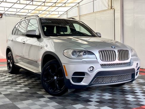 Used 2013 BMW X5 xDrive50i w/ Sport Activity Pkg image 1