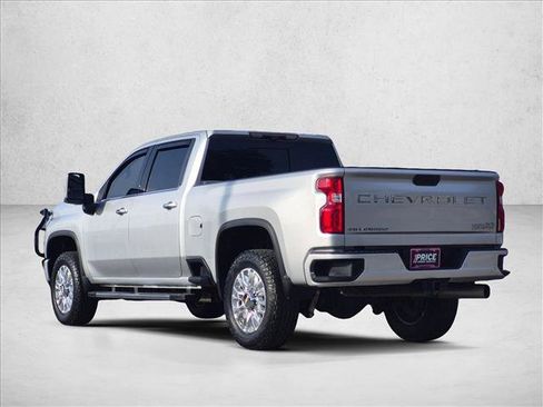 Used 2022 Chevrolet Silverado 2500 High Country w/ Technology Package AWD/4WD image 7