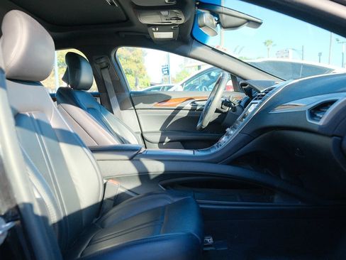 Used 2019 Lincoln MKZ Reserve w/ Reserve Plus Package FWD image 14