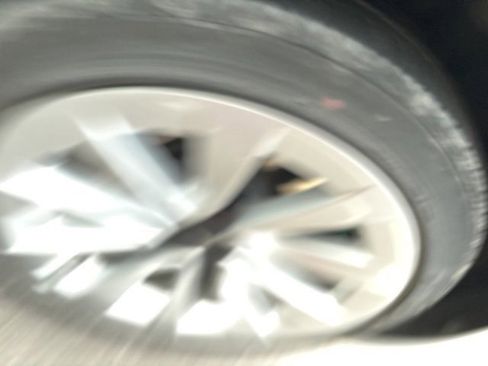 Used 2023 Tesla Model 3 Standard Range image 10