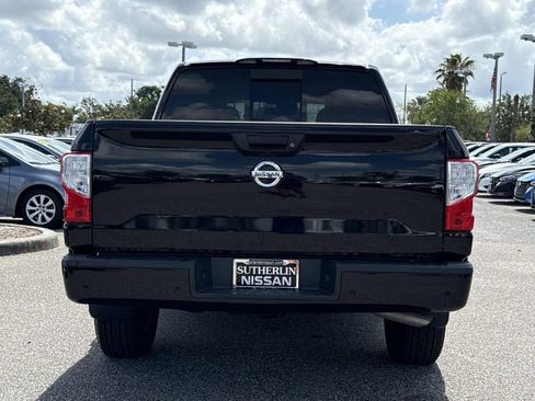 Certified 2021 Nissan Titan SV w/ SV Convenience Package RWD image 5