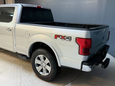 Used 2018 Ford F150 Lariat w/ Equipment Group 502A Luxury image 22