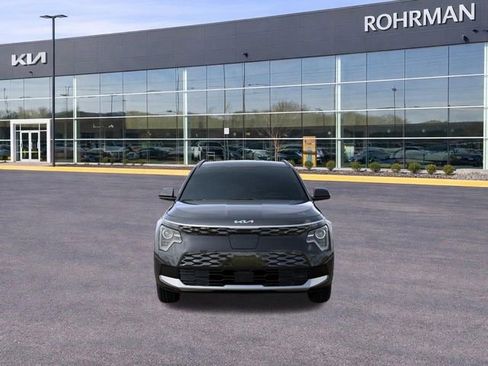 New 2026 Kia Niro Wind FWD image 2