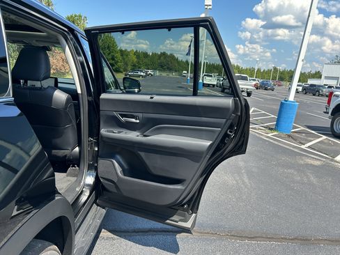 Used 2026 Toyota Grand Highlander AWD Hybrid image 22