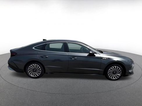 Used 2025 Hyundai Sonata SEL FWD image 15