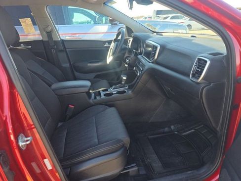 Used 2021 Kia Sportage LX image 29