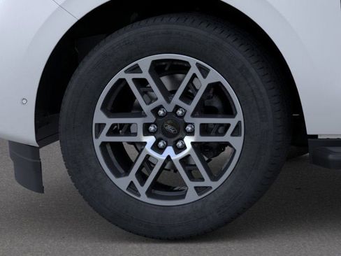 New 2025 Ford Expedition Active image 19