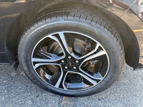 Certified 2023 Ford Edge ST AWD/4WD image 6