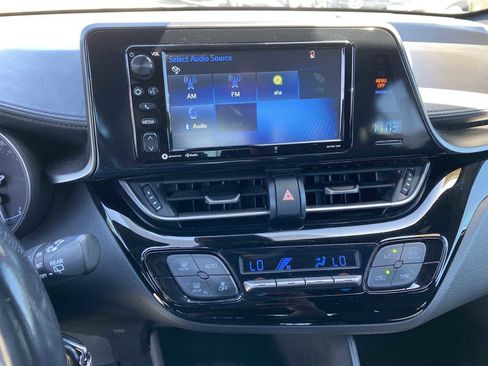 Used 2018 Toyota C-HR XLE image 14