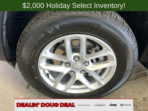 New 2025 Jeep Grand Cherokee Laredo X image 18