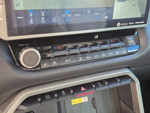 Used 2023 Toyota Tundra Limited w/ TRD Off-Road Package image 28