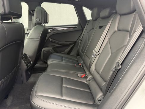 New 2025 Porsche Macan AWD/4WD image 20