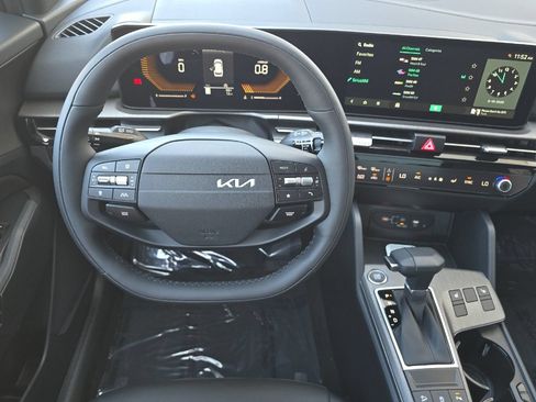 New 2026 Kia Sportage X-Line w/ X-Line Premium Package AWD/4WD image 11