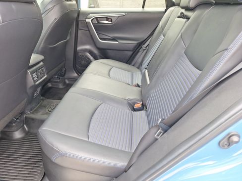 Used 2022 Toyota RAV4 XSE AWD/4WD image 30
