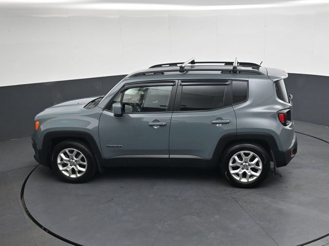 Used 2016 Jeep Renegade Latitude FWD image 28
