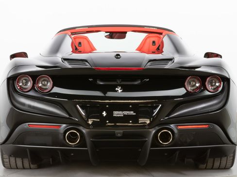 Certified 2021 Ferrari F8 Tributo image 6