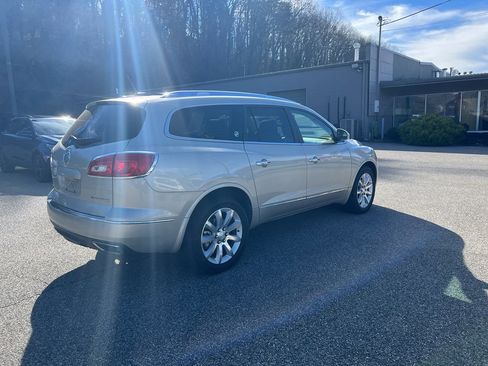 Used 2017 Buick Enclave Premium w/ Experience Buick Package image 9