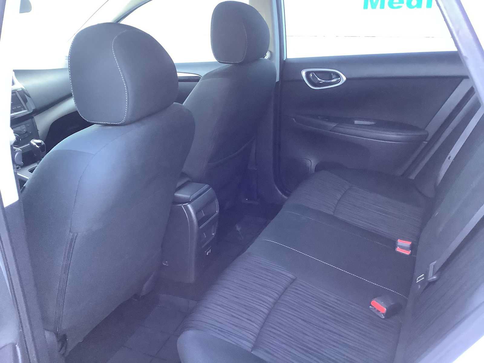 Used 2019 Nissan Sentra SV w/ Special Edition Package FWD image 12