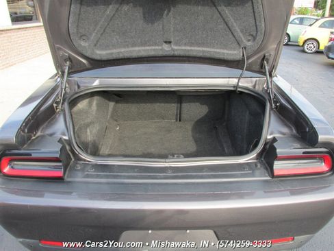 Used 2020 Dodge Challenger R/T image 12