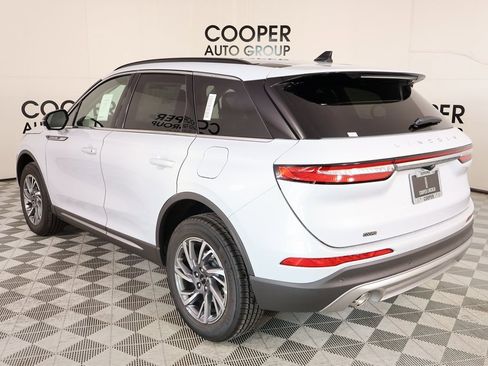 New 2026 Lincoln Corsair Premiere image 23