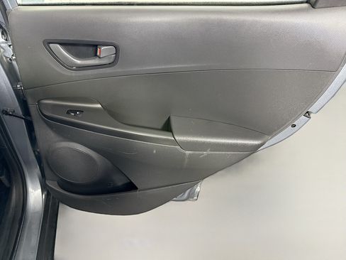 Used 2021 Hyundai Kona SE FWD image 27