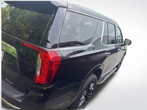 Certified 2023 GMC Yukon SLT image 3