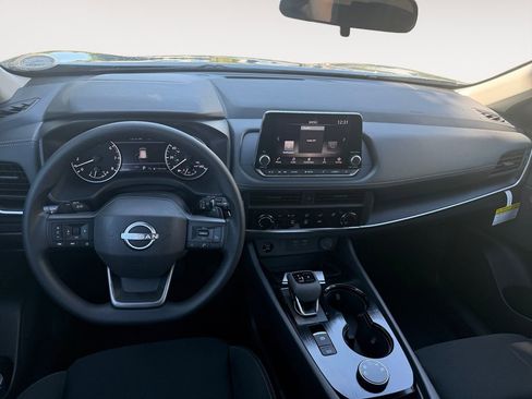 New 2026 Nissan Rogue S image 10