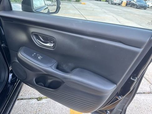 Used 2025 Honda HR-V EX-L image 14