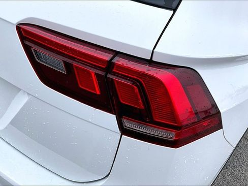 Used 2019 Volkswagen Tiguan SE image 26