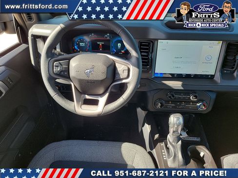 New 2026 Ford Bronco Big Bend w/ Black Appearance Package AWD/4WD image 4