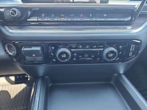 New 2026 Chevrolet Silverado 3500 LTZ w/ LTZ Convenience Package AWD/4WD image 18