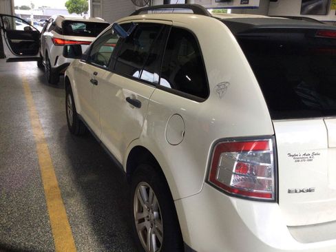 Used 2007 Ford Edge SE FWD image 4