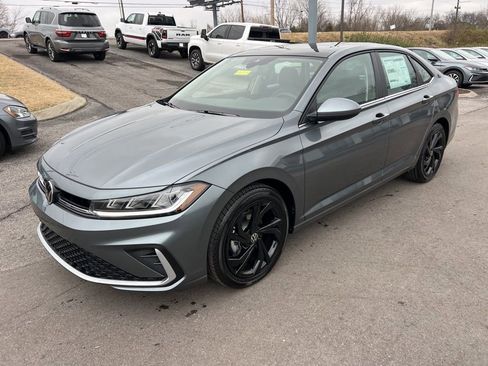 New 2026 Volkswagen Jetta SE image 1