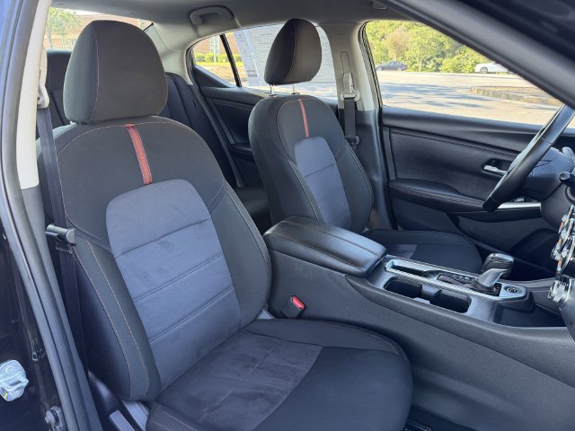 Used 2025 Nissan Sentra SR FWD image 28