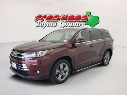Used 2019 Toyota Highlander Limited Platinum